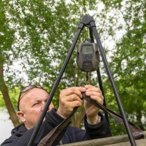 Avid Carp Pro Tect Deluxe Tripod